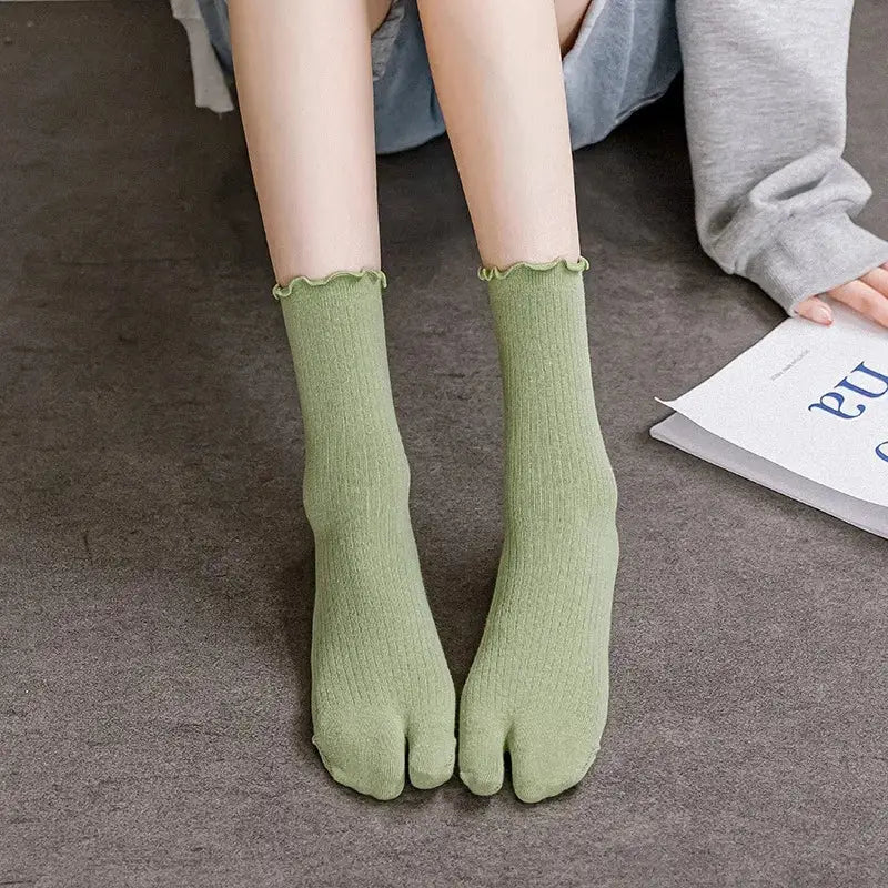 Green Lace Ankle Tabi Socks